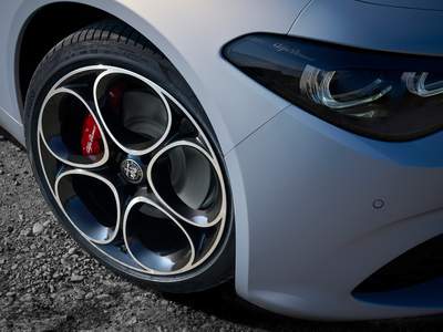 Nuevo Alfa Romeo Giulia listo para su entrega en Guadalajara, Polígono Industrial Campollano | Talleres Chinares