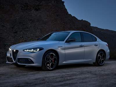 Nuevo Alfa Romeo Giulia listo para su entrega en Guadalajara, Polígono Industrial Campollano | Talleres Chinares
