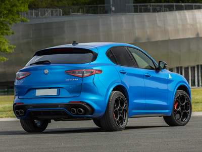 Nuevo Alfa Romeo Stelvio Quadrifoglio listo para su entrega en Guadalajara, Polígono Industrial Campollano | Talleres Chinares