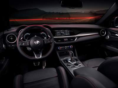 Nuevo Alfa Romeo Stelvio listo para su entrega en Guadalajara, Polígono Industrial Campollano | Talleres Chinares
