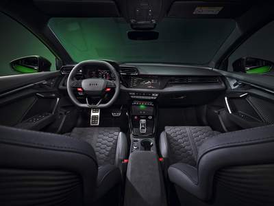 Nuevo Audi RS 3 Sportback listo para su entrega en Sevilla, Huelva, Dos Hermanas, Badajoz, Cáceres, Fuente de Cantos, Córdoba | Grupo Avisa