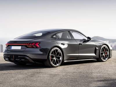 Nuevo Audi RS e-tron GT listo para su entrega en Sevilla, Huelva, Dos Hermanas, Badajoz, Cáceres, Fuente de Cantos, Córdoba | Grupo Avisa