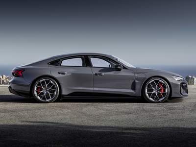 Nuevo Audi RS e-tron GT listo para su entrega en Sevilla, Huelva, Dos Hermanas, Badajoz, Cáceres, Fuente de Cantos, Córdoba | Grupo Avisa