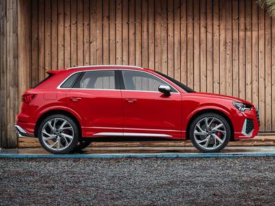 Nuevo Audi RS Q3 listo para su entrega en Sevilla, Huelva, Dos Hermanas, Badajoz, Cáceres, Fuente de Cantos, Córdoba | Grupo Avisa