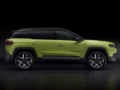 Nuevo Jeep Compass e-Hybrid Plug-In listo para su entrega en Guadalajara, Polígono Industrial Campollano | Talleres Chinares