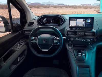 Nuevo Peugeot e-Rifter Long listo para su entrega en Alcañiz | Grupo Esbacar