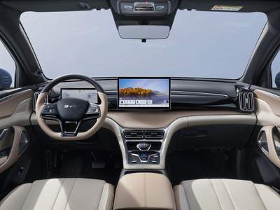 BYD Sealion 5 DM-i neuve disponible à Bayonne, Villenave d'ornon, Toulouse, Lescar | Sipa automobiles