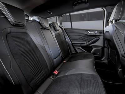 Ford Focus neuve disponible à Corbeil-Essonnes, Saint-Maximin , Sarcelles , Sartrouville, Jaux, Beauvais, Cergy, Sarcelles, Vauchelles-les-Quesnoy, Beauvais Tillé, Saint-Gratien, Sartrouville , Saint-Ouen l'Aumône , Pierrelaye , Villaines-sous-Bois , Roissy-en-France , Garges-lès-Gonesse , Garges-Lès-Gonesse , Jaux Compiègne , Beauvais , Morigny-Champigny, Brétigny-sur-Orge , Laon , Amiens , Vauchelles-Les-Quesnoy , Morangis , Cergy Saint-Christophe  , Saint-Ouen l'Aumône | Jallu-Berthier