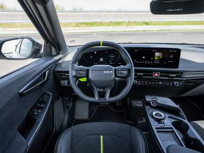 Kia EV6 GT neuve disponible à Saint-Saulve, Dunkerque, Longuenesse, Englos, Villeneuve d'Ascq, Saint-Léonard, Longuenesse , Roncq, Montgeron | Eurauto