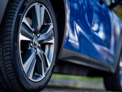 Lexus UX 300e - 6