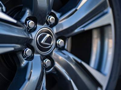 Lexus UX 300e - 7