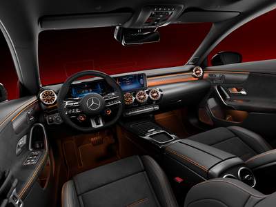 Mercedes-Benz CLA neuve disponible à Laval, Theix-Noyalo, Lannion, Caudan, Vannes, Noyal-Pontivy, Quimper, Yffiniac, Saint-Brieuc | Groupe Cobredia