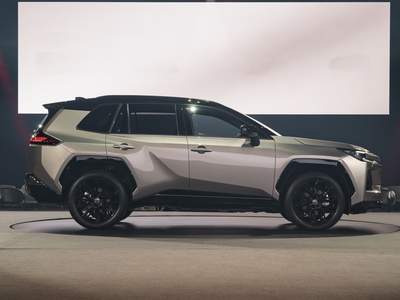 Toyota RAV4 Hybride Rechargeable neuve disponible à  | Groupe Vauban