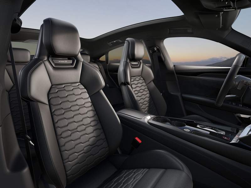 Vue détaillée | Audi e-tron GT neuve à vendre à Essonne