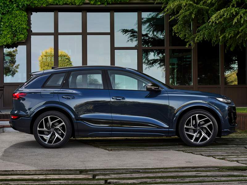 Vue détaillée | Audi Q6 e-tron neuve à vendre à Finistère, Côtes-d'Armor, Morbihan, Mayenne, Ille...