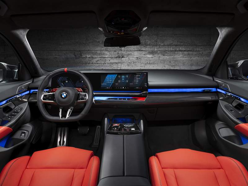 Vue détaillée | BMW M5 Touring neuve à vendre à 