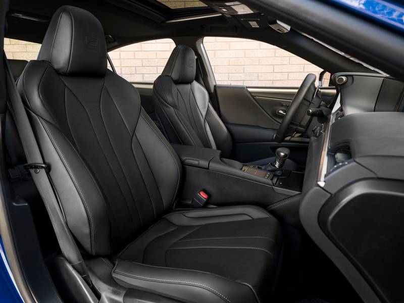 Vue détaillée | Lexus ES neuve à vendre à Finistère, Côtes-d'Armor, Morbihan, Mayenne, Ille-et-Vi...