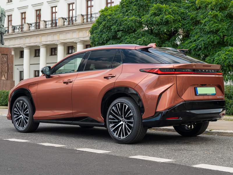 Vue détaillée | Lexus RZ neuve à vendre à Finistère, Côtes-d'Armor, Morbihan, Mayenne, Ille-et-Vi...