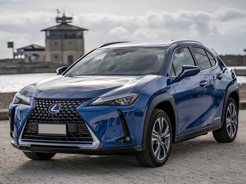 Vue détaillée | Lexus UX 300e neuve à vendre à Finistère, Côtes-d'Armor, Morbihan, Mayenne, Ille-...