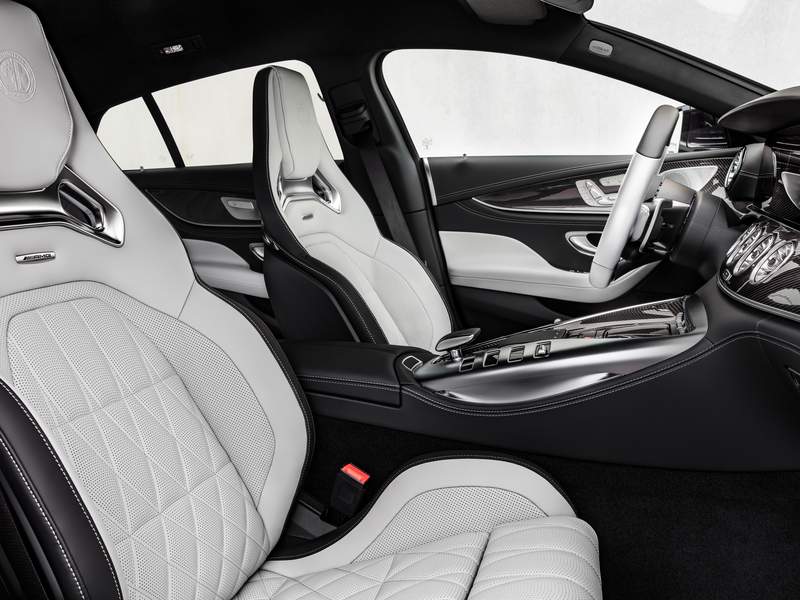 Vue détaillée | Mercedes-Benz AMG GT neuve à vendre à Finistère, Côtes-d'Armor, Morbihan, Mayenne...