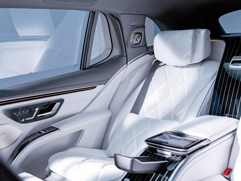 Vue détaillée | Mercedes-Benz Mercedes-Maybach EQS SUV neuve à vendre à Finistère, Côtes-d'Armor,...