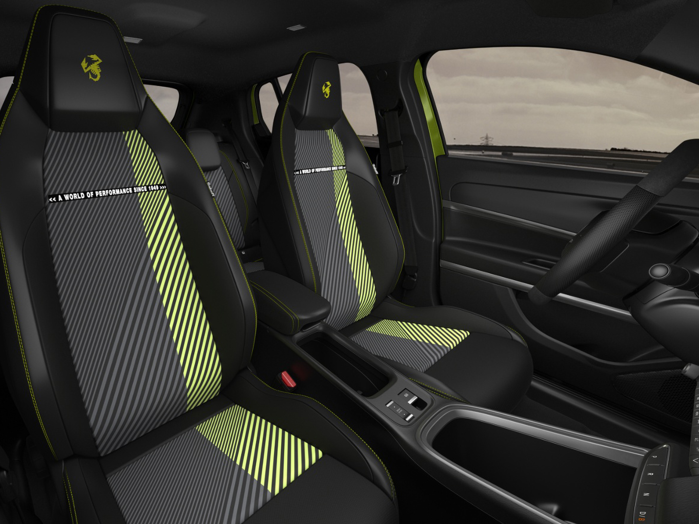 Abarth 600e À PARTIR DE 329 €/MOIS(1) 3 Pyrénées-Atlantiques