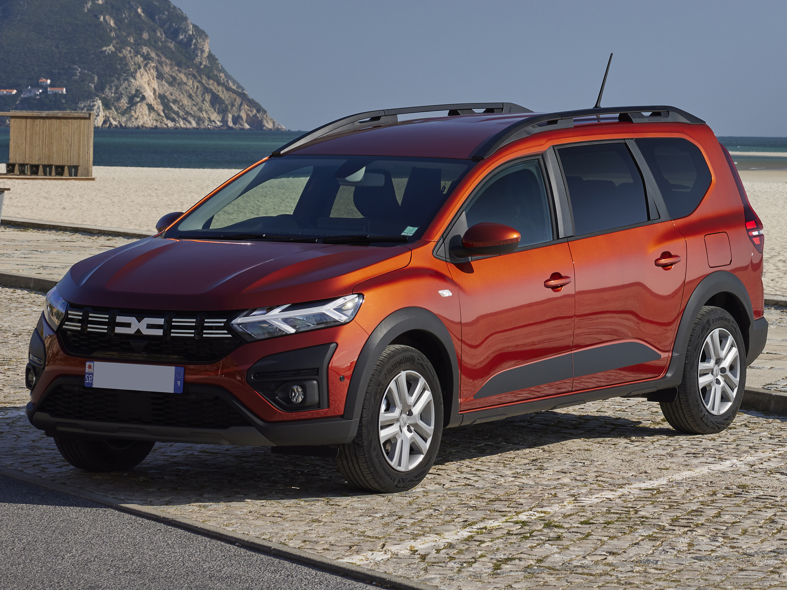 Tapis De Voiture Sur Mesure Pour Dacia Jogger (à Partir De 2021) - Antidérapant, Talonnette Renforcée, Fixation Velcro - Noir