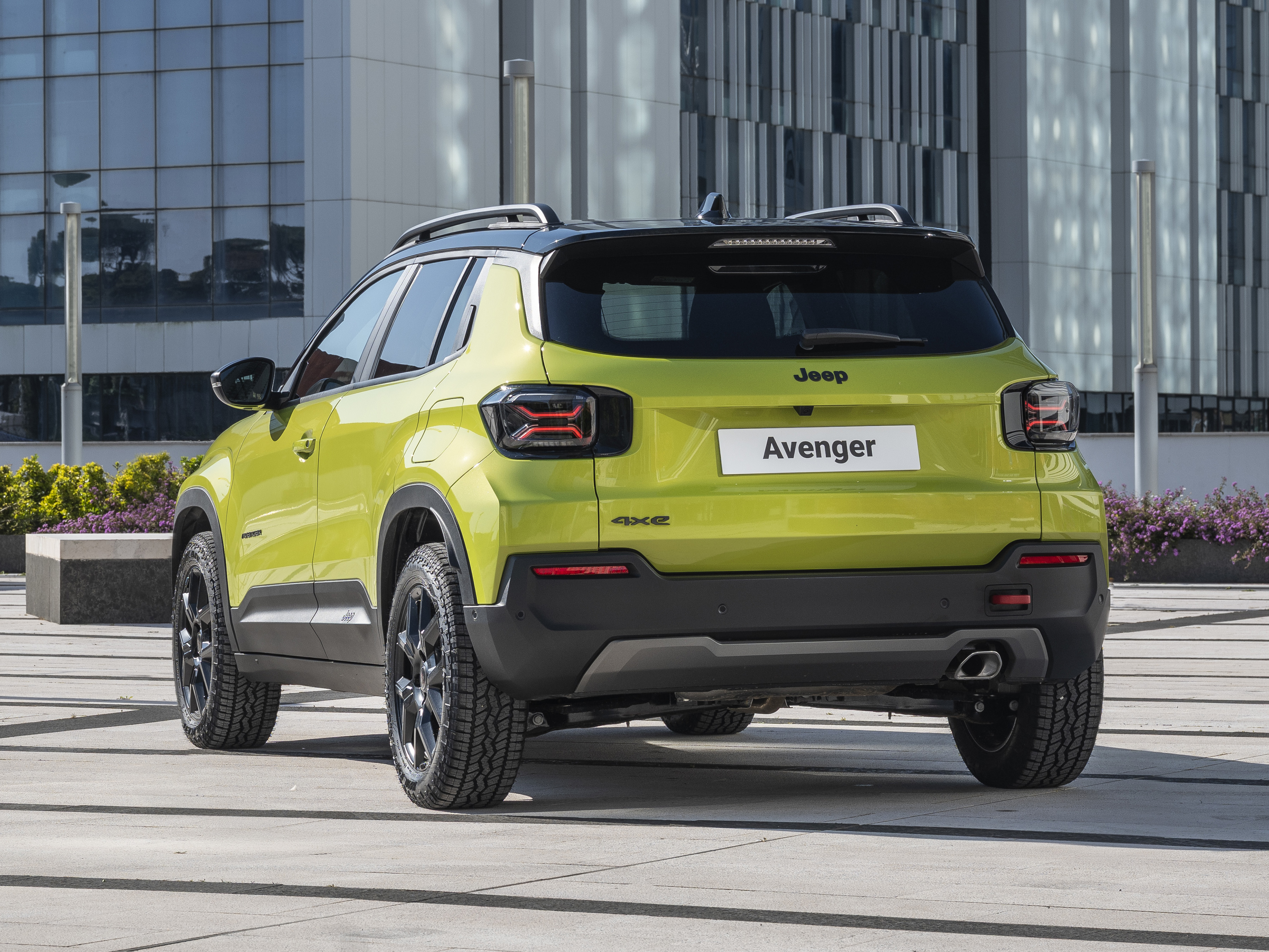 NOUVEL AVENGER 4xe à partir de 299 €/mois (1) 5 