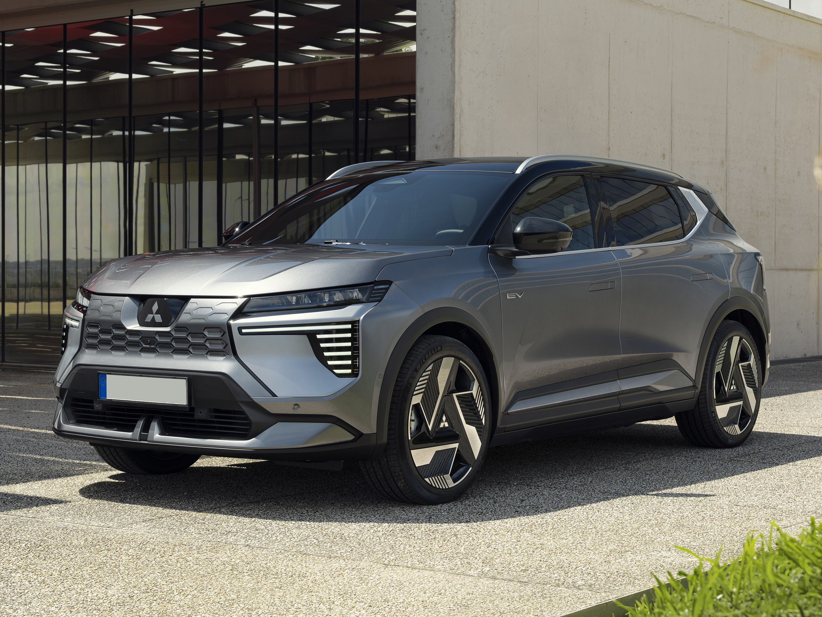 Voitures Mitsubishi Nouvel Eclipse Cross electrique BEV 89 kWh 218 Invite+  Pack Intense 11kw neuves : offres, promotions, configurateur - MITSUBISHI  Motors France