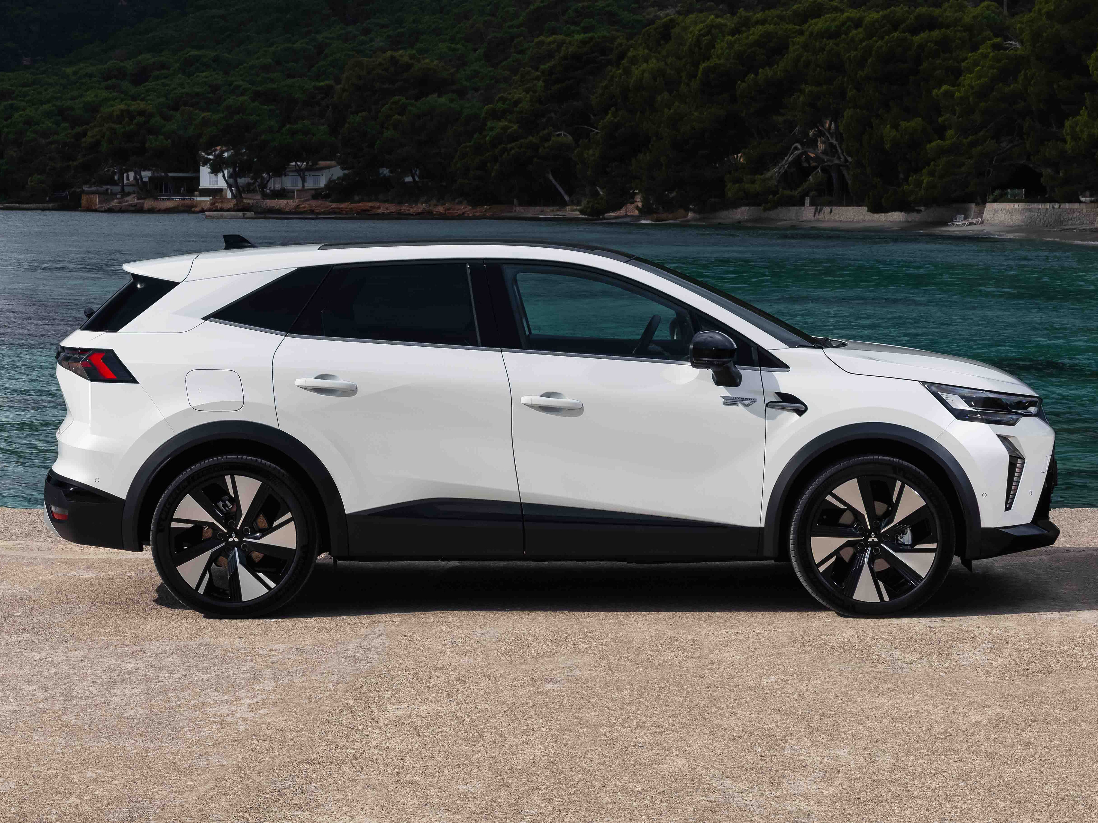 MITSUBISHI GRANDIS à partir de 399/Mois** 4 Pyrénées-Atlantiques