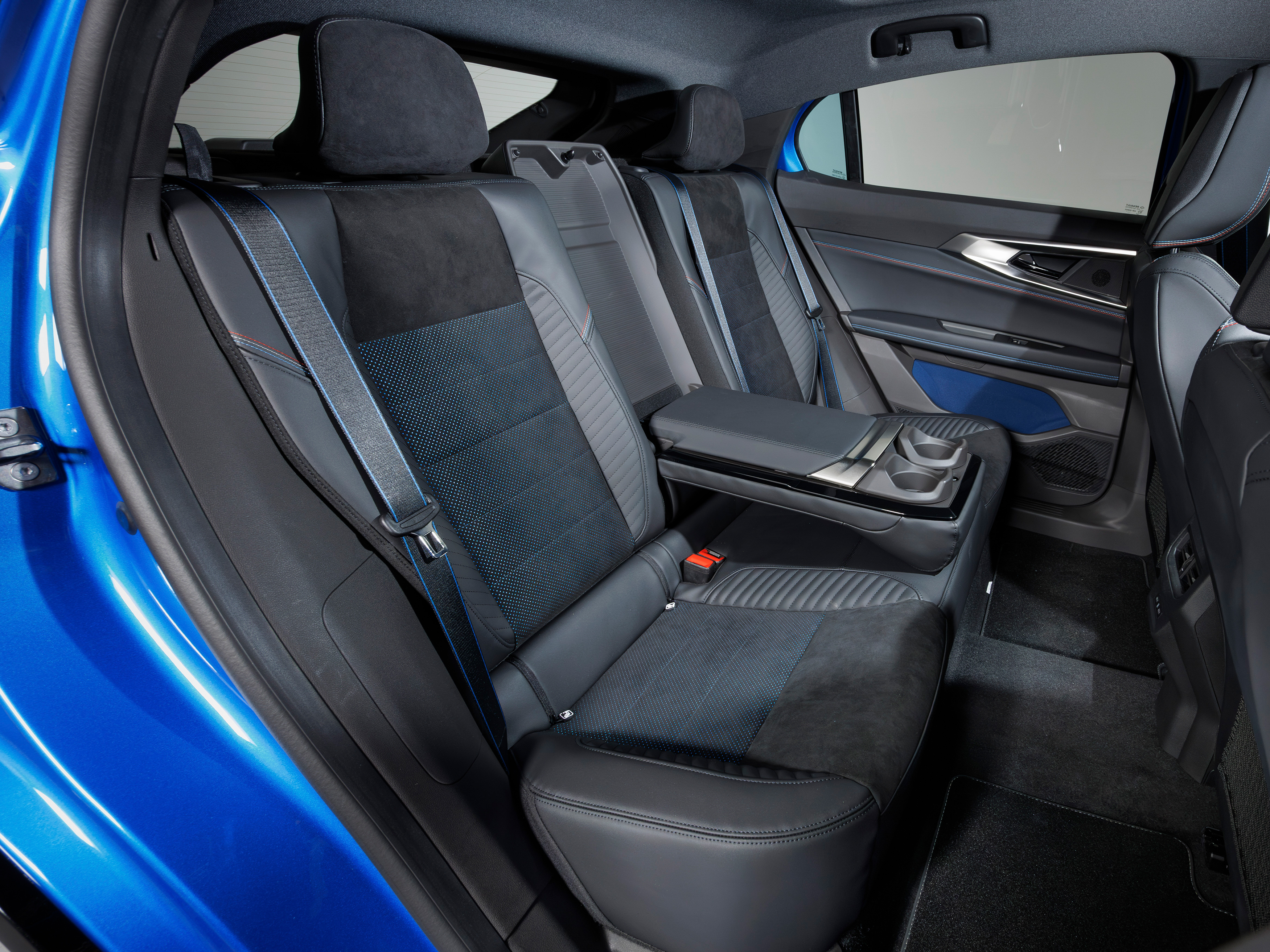 Renault Rafale full hybrid E-Tech à partir de 450€/mois 3 