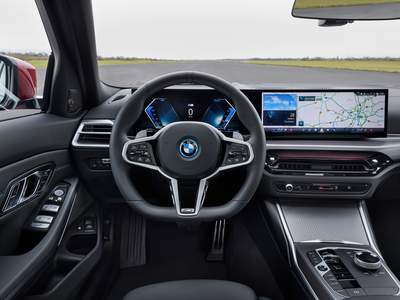 Nuova BMW Serie 3 in pronta consegna a  | M.Car