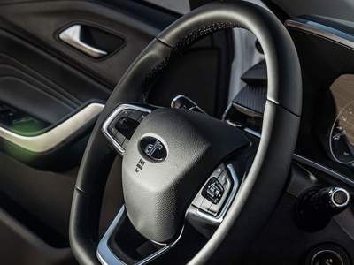 Nuova DR AUTOMOBILES DR 3 in pronta consegna a Milano | Gruppo Fassina