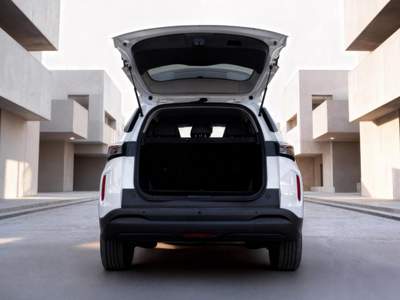 Nuova DR AUTOMOBILES DR 5 in pronta consegna a Castenedolo (Brescia), San Zeno Naviglio (Brescia), Brembate, Bergamo , Cremona, Coccaglio (Brescia) | Gruppo Carmeli