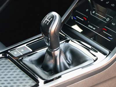 Nuova DR AUTOMOBILES DR 5 in pronta consegna a Castenedolo (Brescia), San Zeno Naviglio (Brescia), Brembate, Bergamo , Cremona, Coccaglio (Brescia) | Gruppo Carmeli