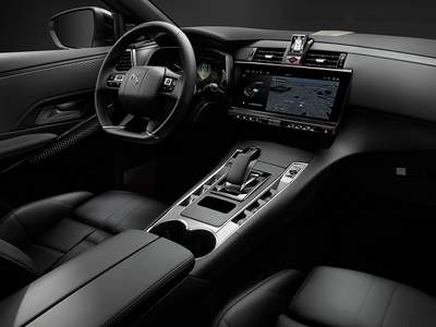 Nuova DS DS 7 in pronta consegna a Lamezia Terme | Paradiso Group