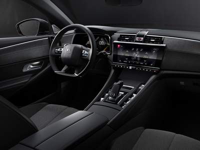 Nuova DS DS 9 E-Tense in pronta consegna a Lamezia Terme | Paradiso Group