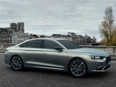 Nuova DS DS 9 E-Tense in pronta consegna a Lamezia Terme | Paradiso Group