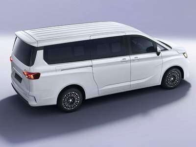 Nuova EMC EMC9 in pronta consegna a  | Oriente SpA