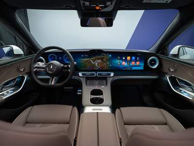 Nuova Mercedes-Benz Classe C EQ in pronta consegna a Lamezia Terme | Paradiso Group