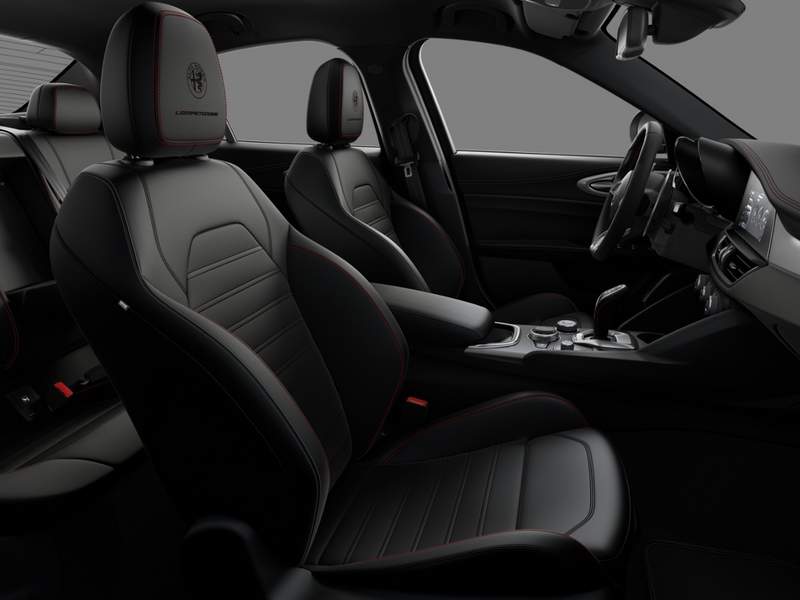 Dettagli nuova Alfa Romeo Giulia in vendita a Avellino , Napoli, Avellino, Salerno