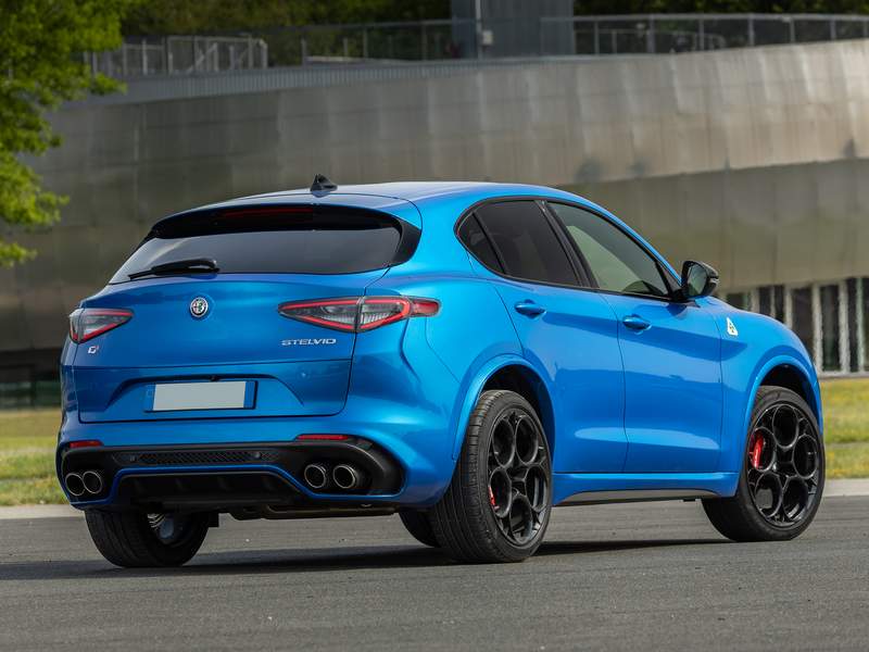 Dettagli nuova Alfa Romeo Stelvio Quadrifoglio in vendita a Avellino , Napoli, Avellino, Salerno