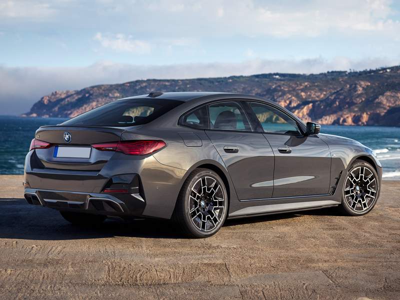 Dettagli nuova BMW i4 in vendita a 