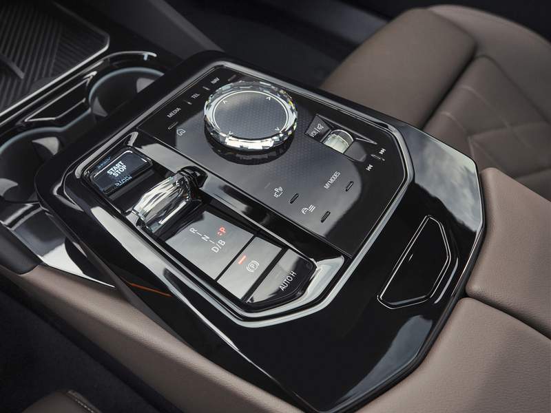 Dettagli nuova BMW i5 in vendita a 
