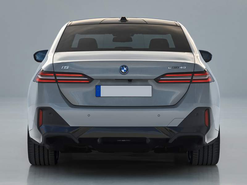 Dettagli nuova BMW i5 in vendita a 