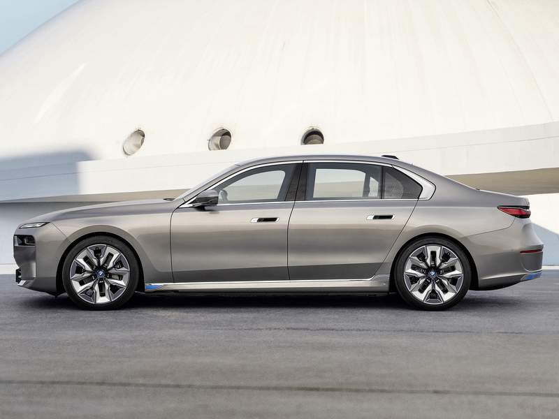 Dettagli nuova BMW i7 in vendita a 
