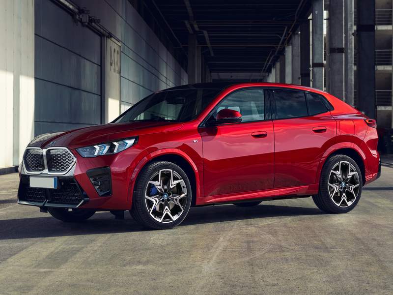 Dettagli nuova BMW iX2 in vendita a 
