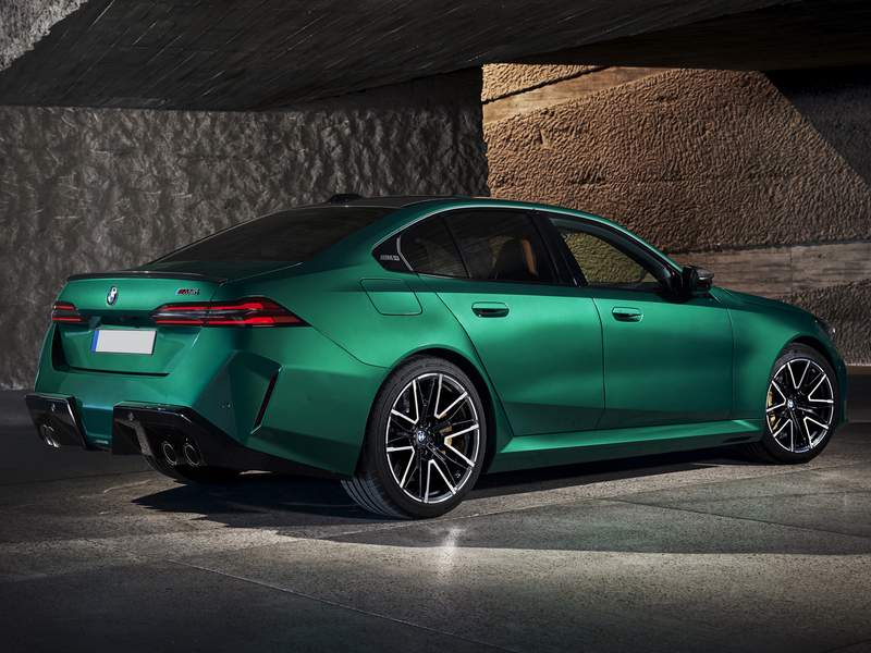 Dettagli nuova BMW M5 in vendita a 