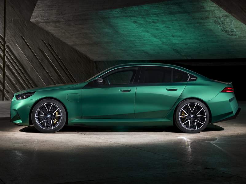 Dettagli nuova BMW M5 in vendita a 