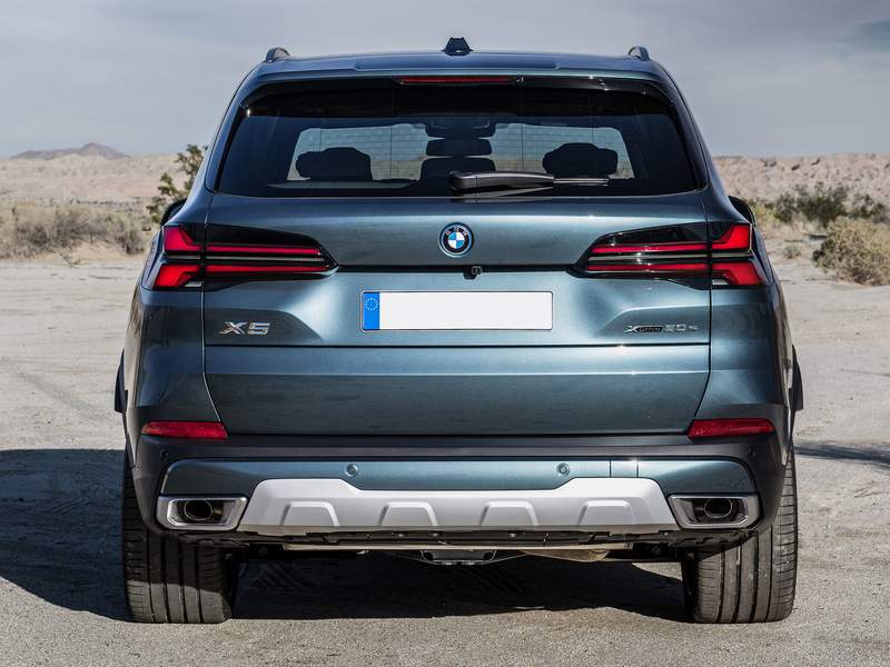 Dettagli nuova BMW X5 in vendita a 